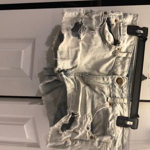 🚨Buy 2 Get 1 Free!🚨 AE Blue shorts